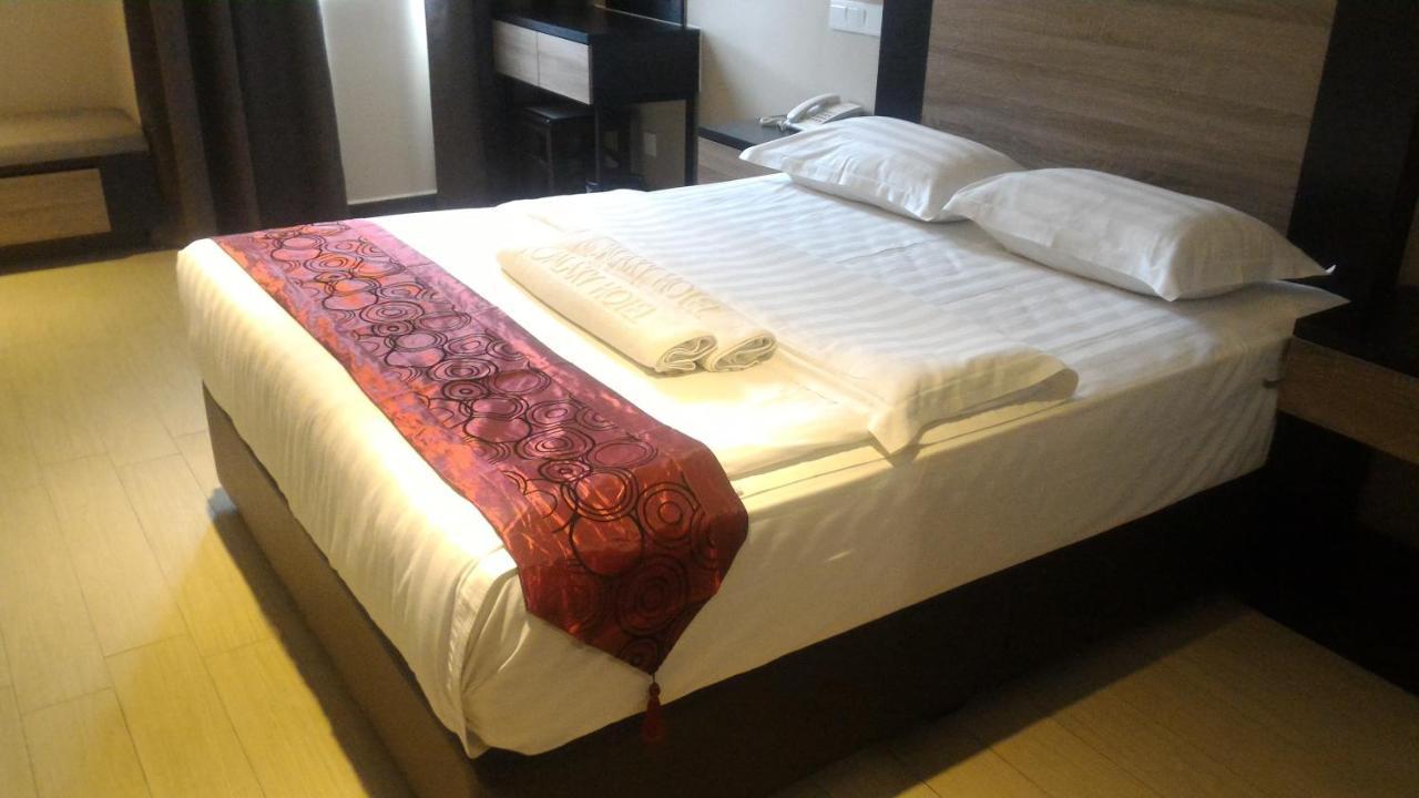 Galaxy Hotel Simpang Ampat  Εξωτερικό φωτογραφία